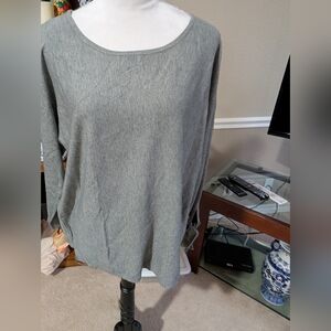 NWT Max studio Sweater